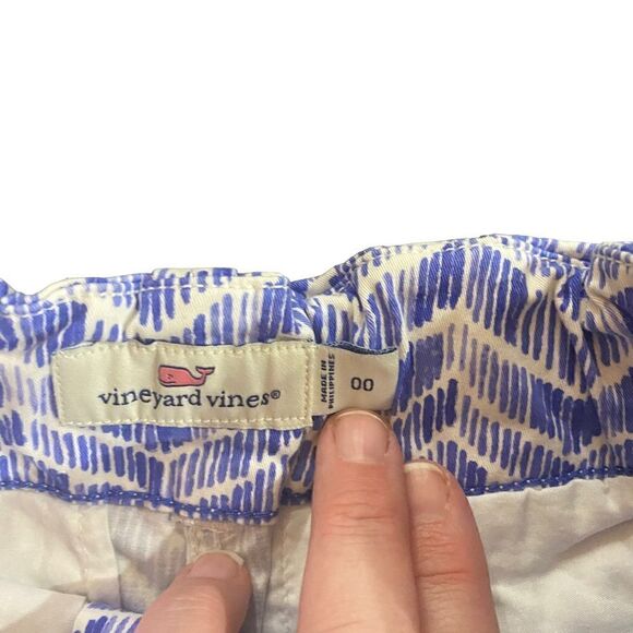 Vineyard Vines size 00 shorts blue white elastic waist geometric shape - Picture 2 of 7